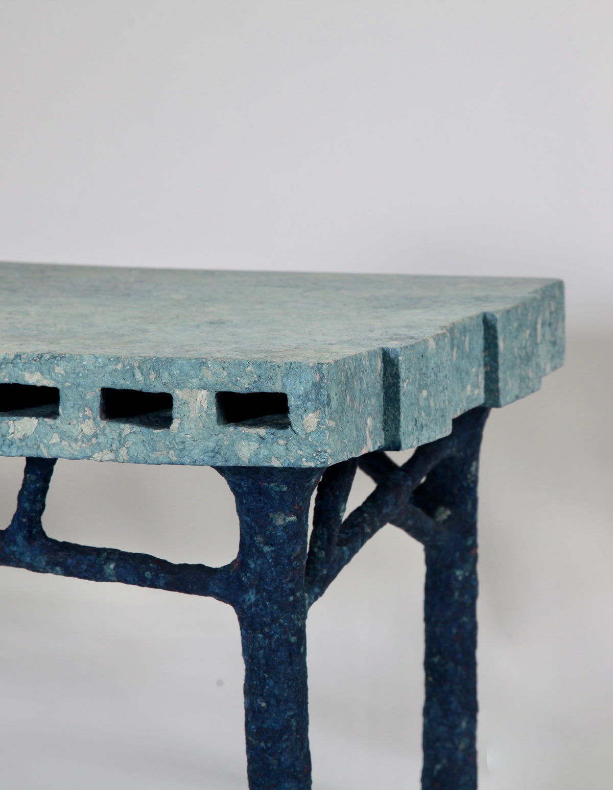 paper-bricks-coffee-table-recycled-newspapers-wood-waste-studio-woojai-the_home-of_sustainable_things