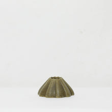 Load image into Gallery viewer, candle-holder-waste-artichoke-leaves-atelier-barb-the_home_of_sustainable_things
