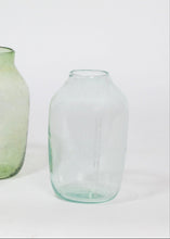 Load image into Gallery viewer, common-sands-vase-microwave-glass-studio-plastique-the_home_of_sustainable_things_21