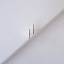 Load image into Gallery viewer, earrings-geometric-recycled-silver-elizabeth-kilgour-the_home_of_sustainable_things