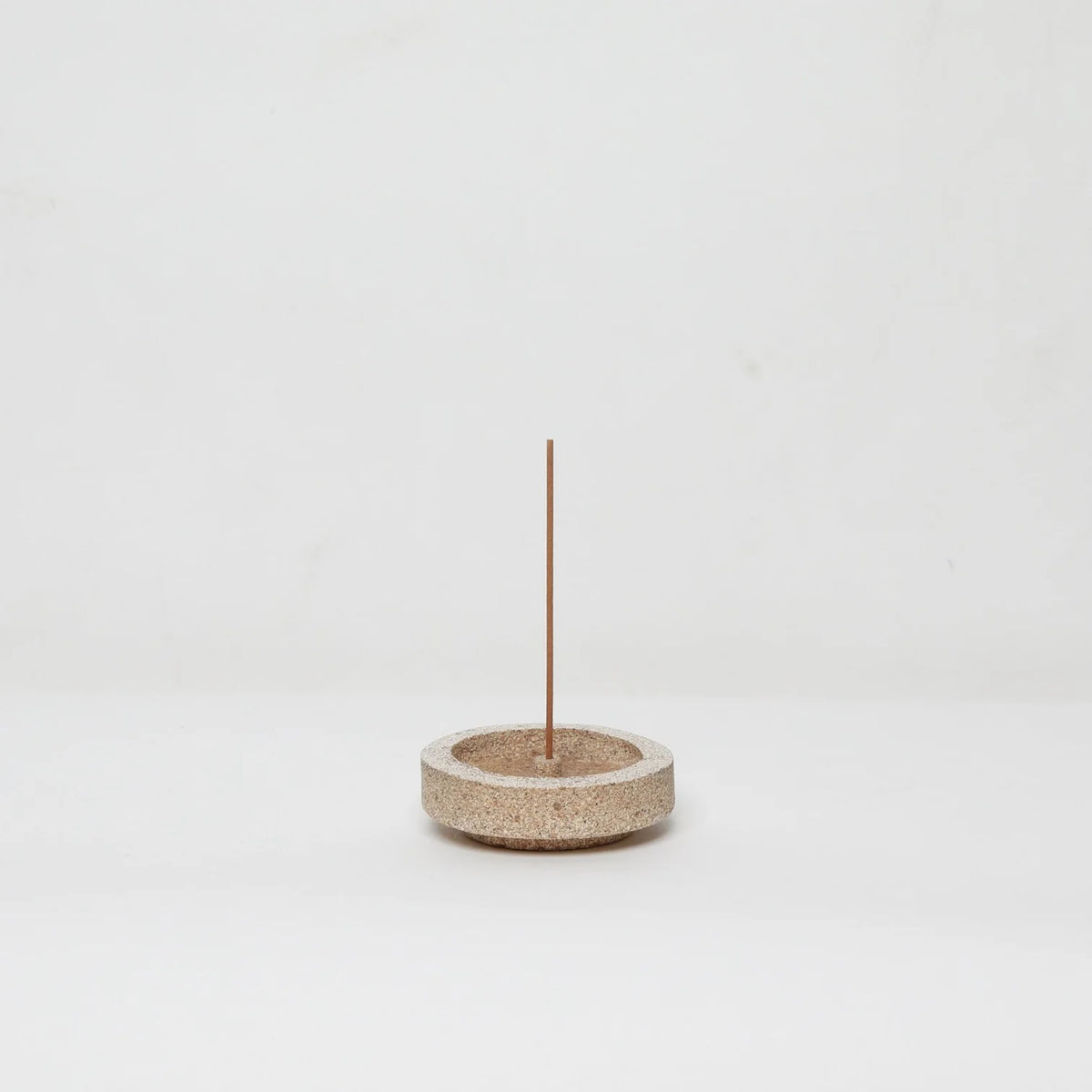 eggslike-incense-holder-round-egg-shells-coffee-grounds-constantina-elia-the_home_of_sustainable_things