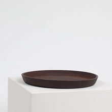 Load image into Gallery viewer, giria-tray-tree-bark-tableware-evelina-kudabaite-the-home-of-sustainable-things