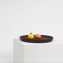 Load image into Gallery viewer, giria-tray-tree-bark-tableware-evelina-kudabaite-the-home-of-sustainable-things_2