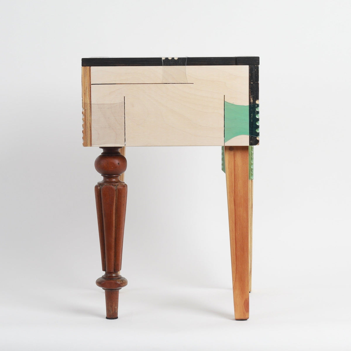 joining-bottles-box-stool-side-table-wood-offcuts-plastic-bottles-micaella-pedros-the_home_of_sustainable_things_5