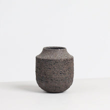Load image into Gallery viewer, strata_vase_sustainable_ceramics_studio_perring_the_home_of_sustainable_things_3