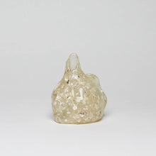 Load image into Gallery viewer, vase-couteaux-vegetal-glass-oyster-shells-cornstarch-censis-rubliss-the_home_of_sustainable_things