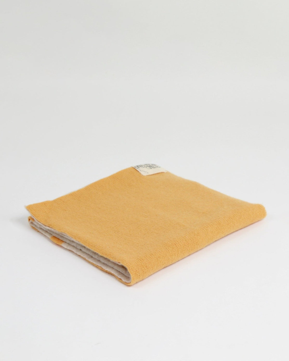 wind_knitted_scarf_merel_karhof_the_home_of_sustainable_things
