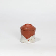 Load image into Gallery viewer, yunomi-tea-bowl-wild-clay-pottery-udumbara-studio-the_home_of_sustainable_things
