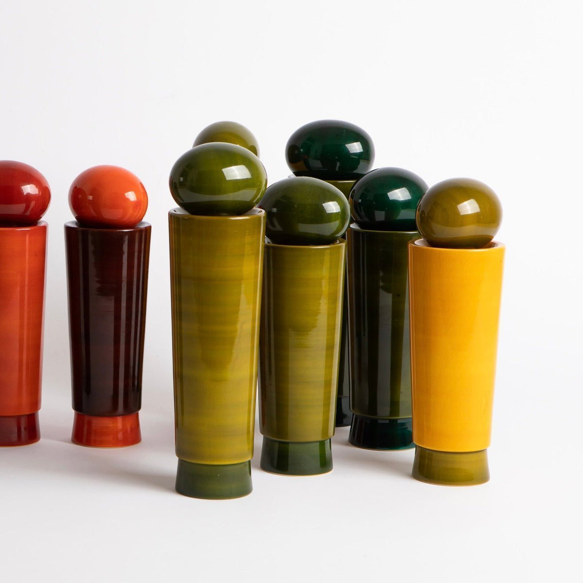 spice_grinder_peppermill_saltgrinder_channapatna_turned_wood_natural_dyes_built_editions-the-home-of-sustainable-things_.jpg