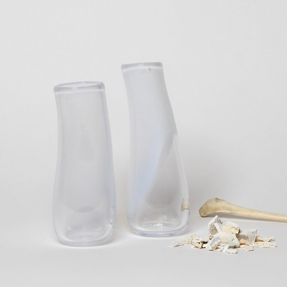 bone-vase-made-from-animal-bones-ella-einhellthe-home-of-sustainable-things