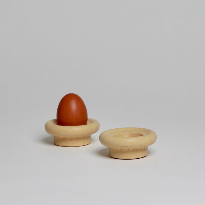 egg-cups-biodegradable-egg-cup-egg-shells-atelier-barb-the-home-of-sustainable-things