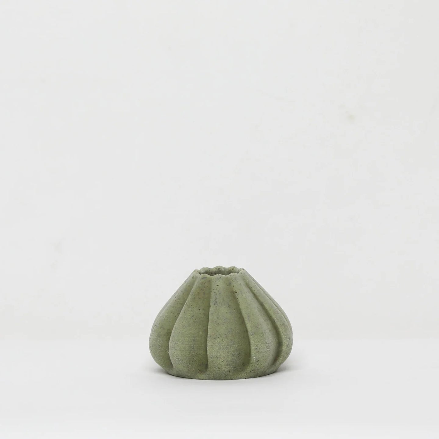 candle-holder-waste-artichoke-leaves-atelier-barb-the_home_of_sustainable_things