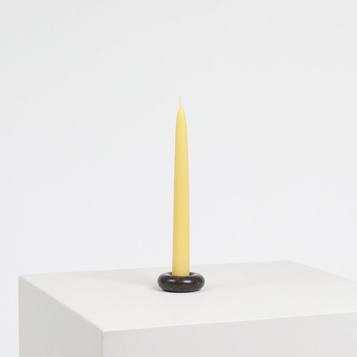 candle_holder_cow_manure_studio_mafa_the_home_of_sustainable_things_4