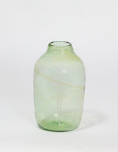 Load image into Gallery viewer, common-sands-vase-microwave-glass-studio-plastique-the_home_of_sustainable_things_12
