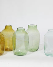 Load image into Gallery viewer, common-sands-vase-microwave-glass-studio-plastique-the_home_of_sustainable_things_13
