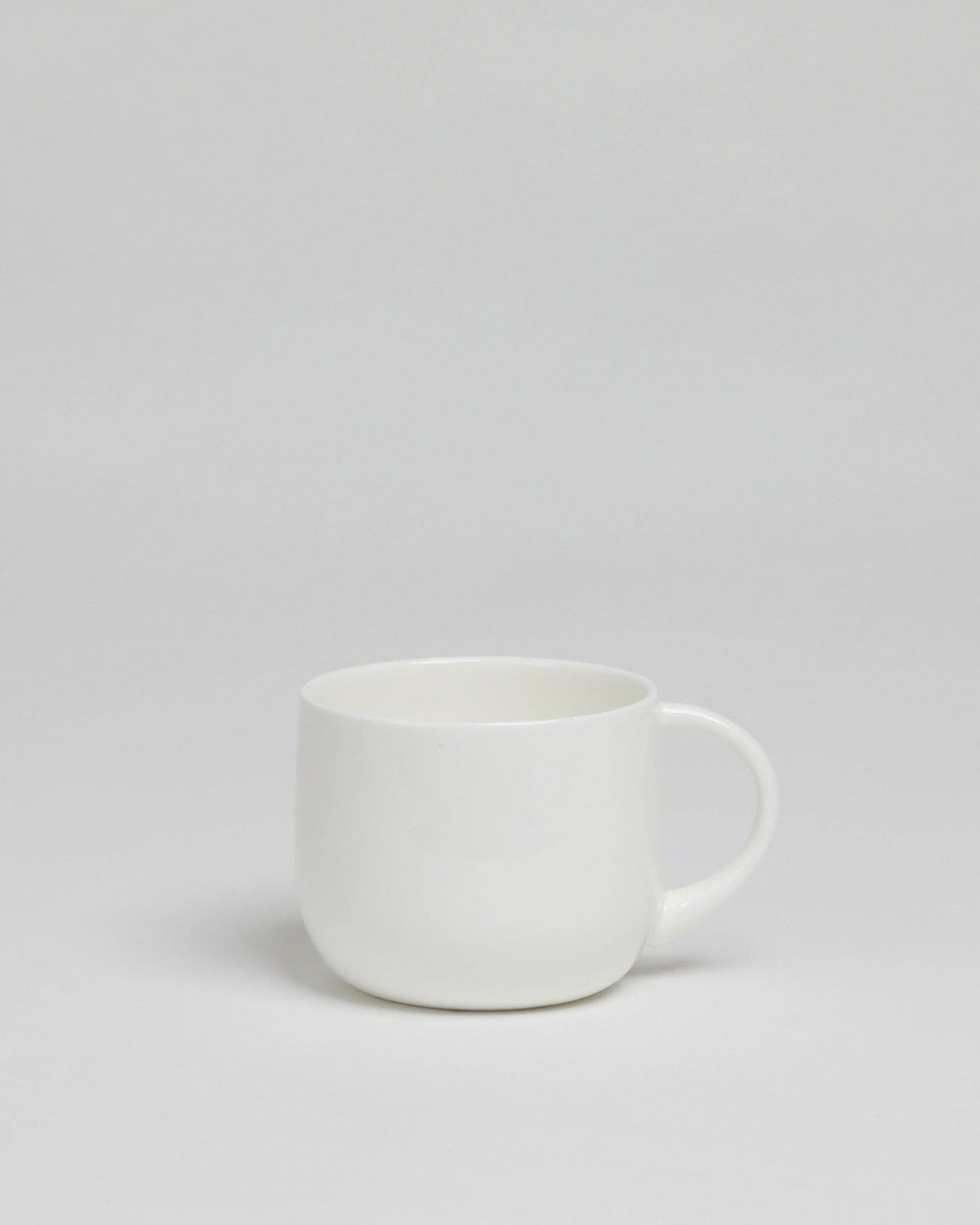 luna-mug-made-from-a-minimum-50-calcified-animal-bones-caroline_couzens_the_home_of_sustainable_things_0