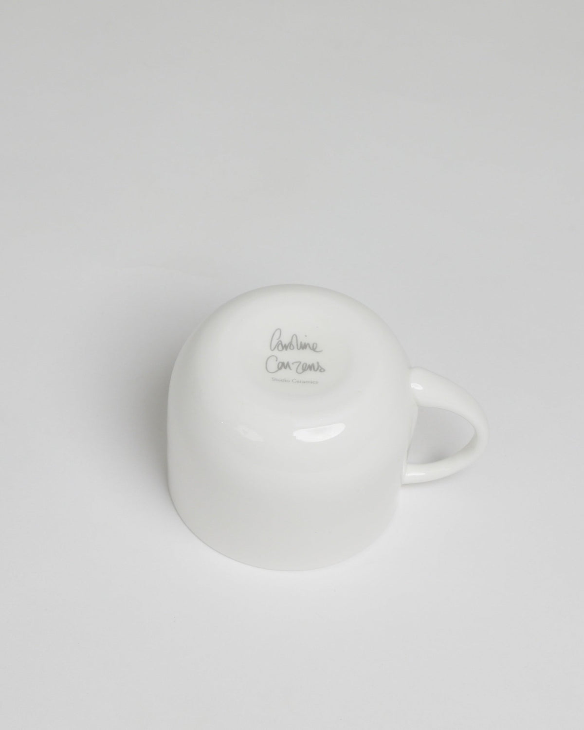luna-mug-made-from-a-minimum-50-calcified-animal-bones-caroline_couzens_the_home_of_sustainable_things_01