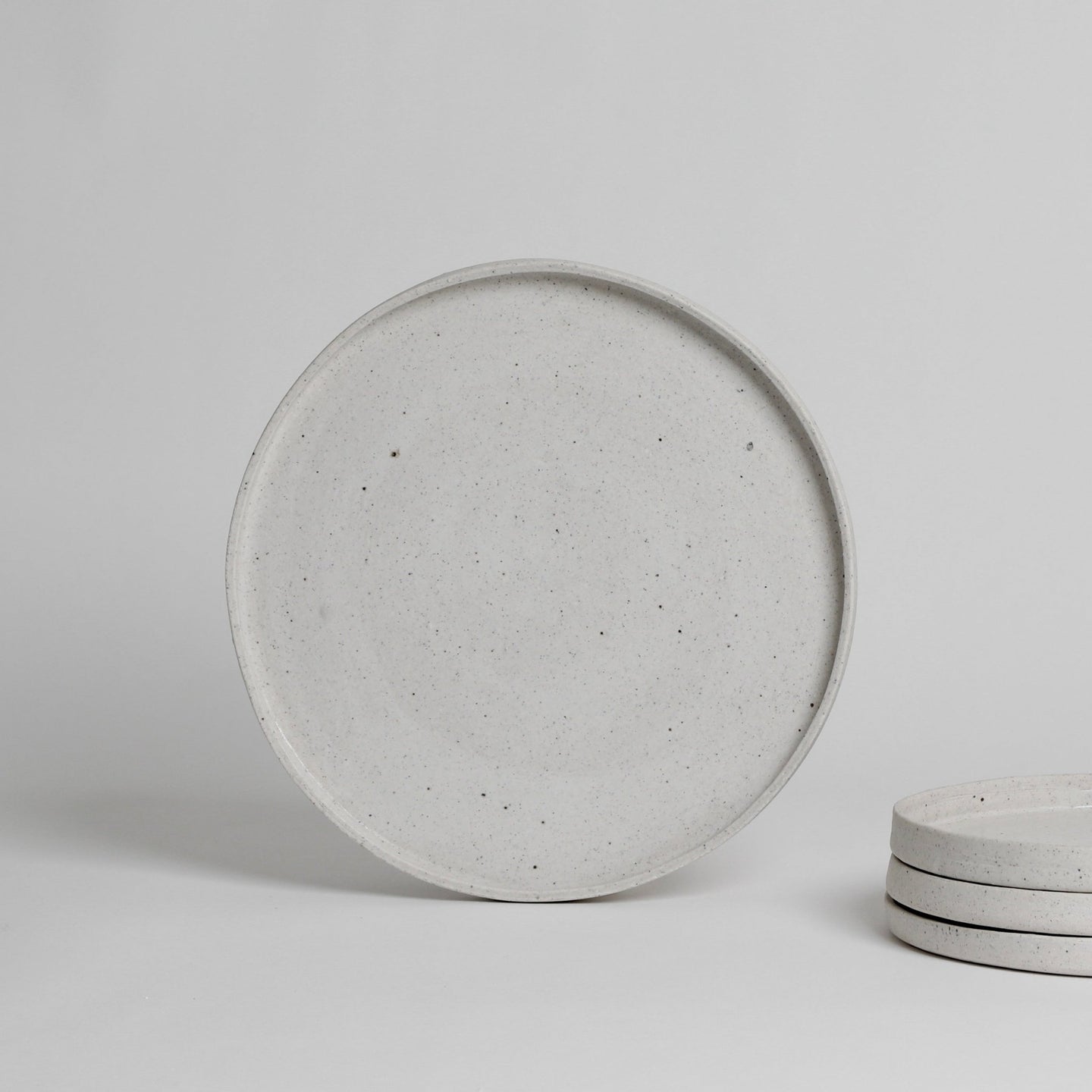 recinder_rosy_napper_low_carbon_dinner_plate_scrap_ceramic_industry_the_home_of_sustainable_things_