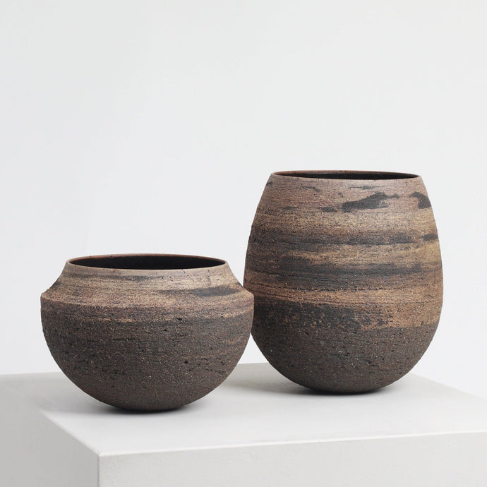 strata_vase_sustainable_ceramics_studio_perring_the_home_of_sustainable_things_12