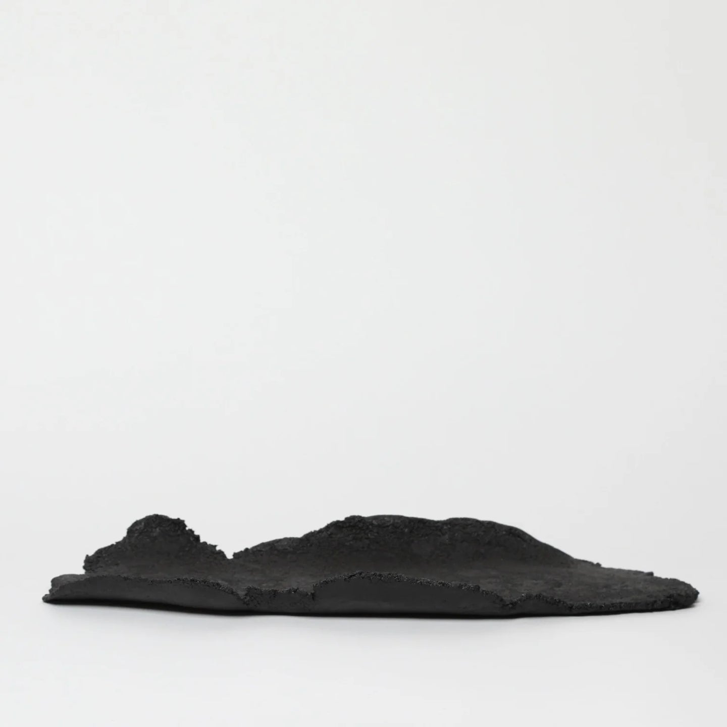 the-forgotten-collection-tray-bamboo-charcoal-shellac-lapatsch-unger-the_home_of_sustainable_things