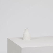 Load image into Gallery viewer, vase_buddy_egg_food_waste_natalie_cole_the_home_of_sustainable_things_1
