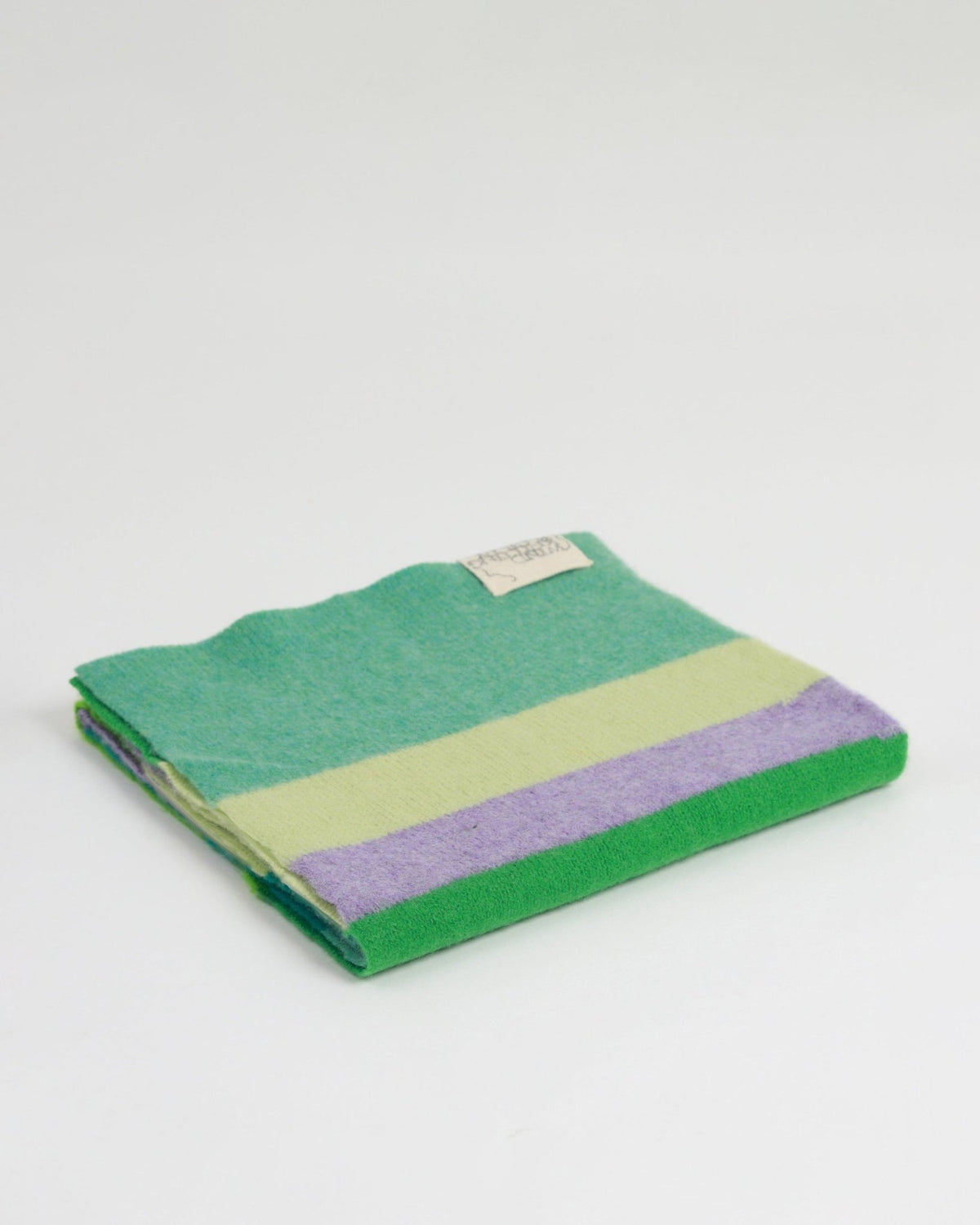 wind_knitted_scarf_merel_karhof_the_home_of_sustainable_things