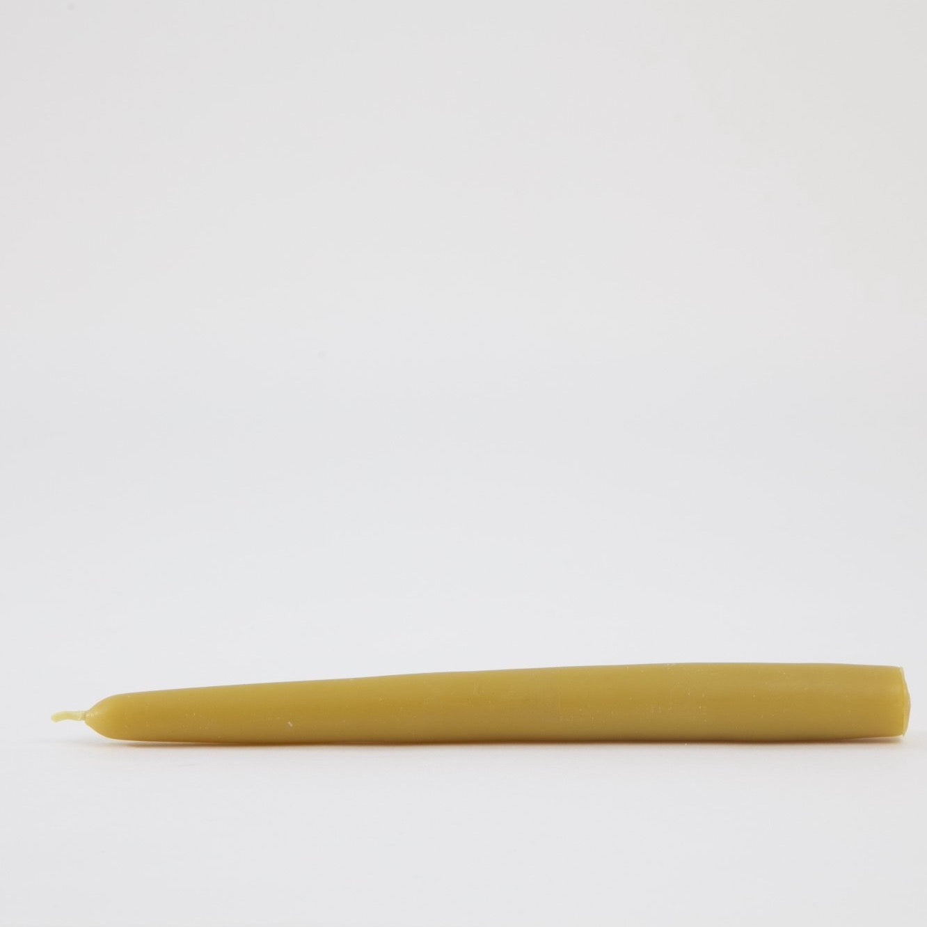the-home-of-sustainable-things-beeswax-diner-tapered-candle-100%-beeswax