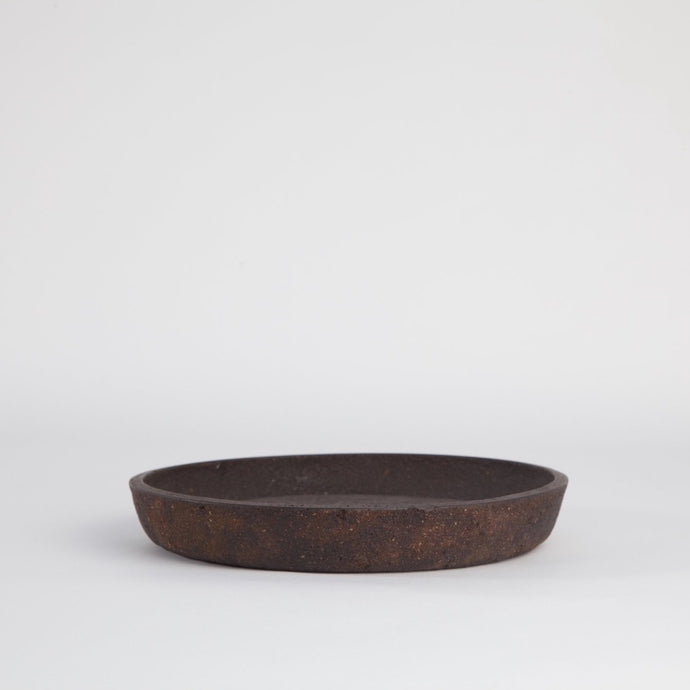 the-home-of-sustainable-things-tray-giria-tree-bark-tableware-evelina-kudabaite  